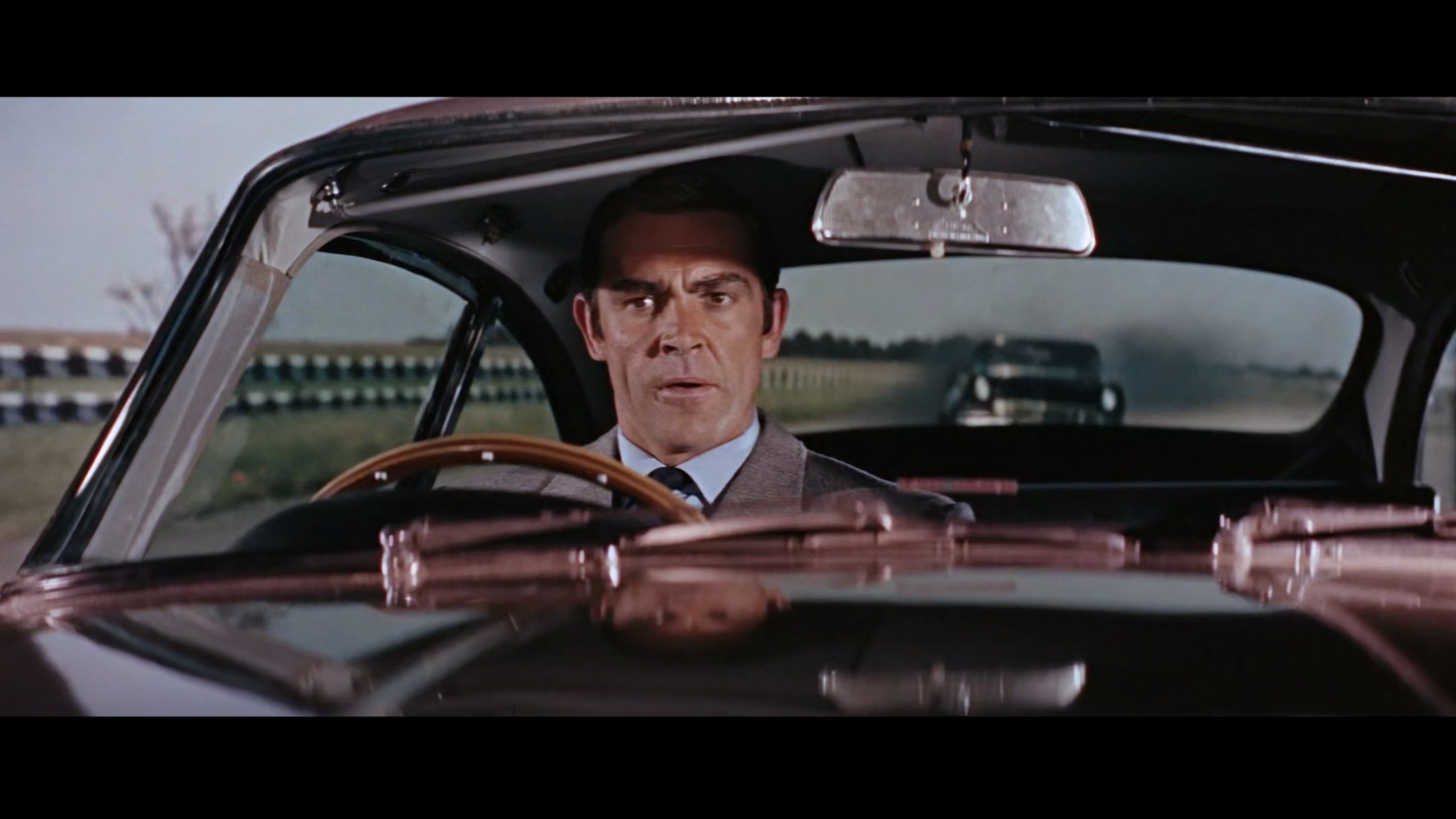 04.007：霹雳弹.Thunderball.1965.BluRay.1080p.HEVC.AC3.2Audios.中文特效-DiaosMan@.jpg