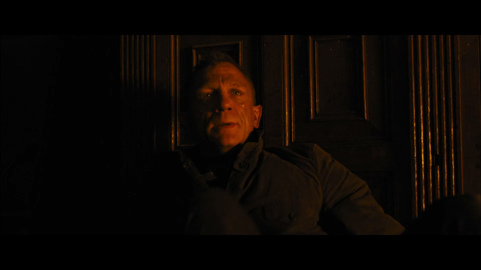 23.007：大破天幕杀机.Skyfall.2012.BluRay.1080p.HEVC.AC3.2Audios中英特效-DiaosMan.jpg