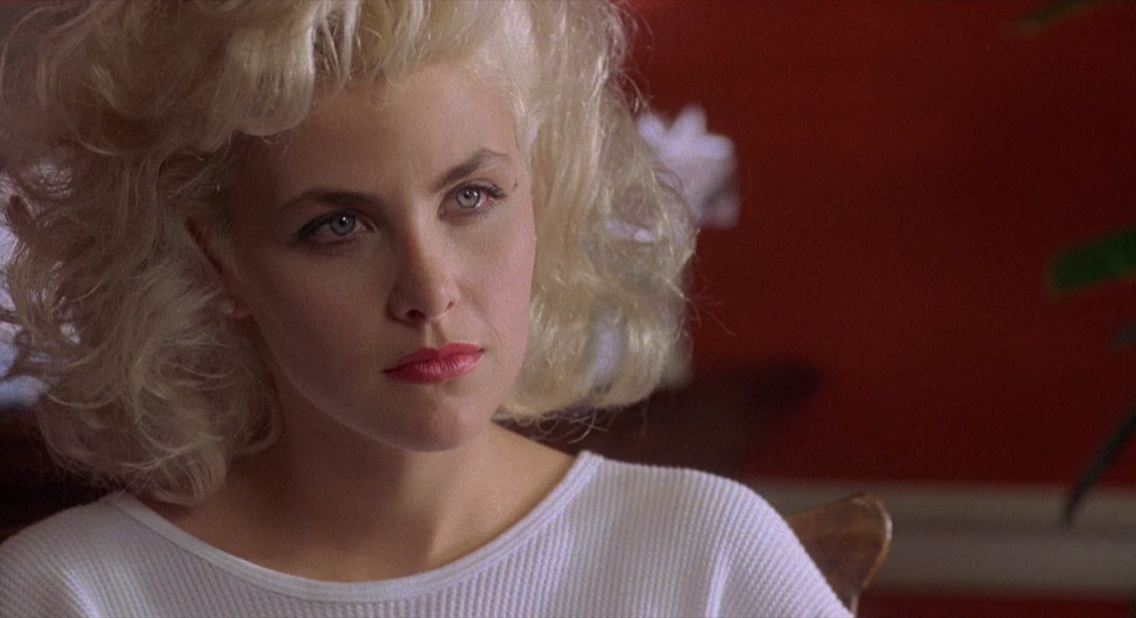 Two.Moon.Junction.1988.720p.BluRay.x264-SONiDO.mkv_20250307_192629.775.jpg