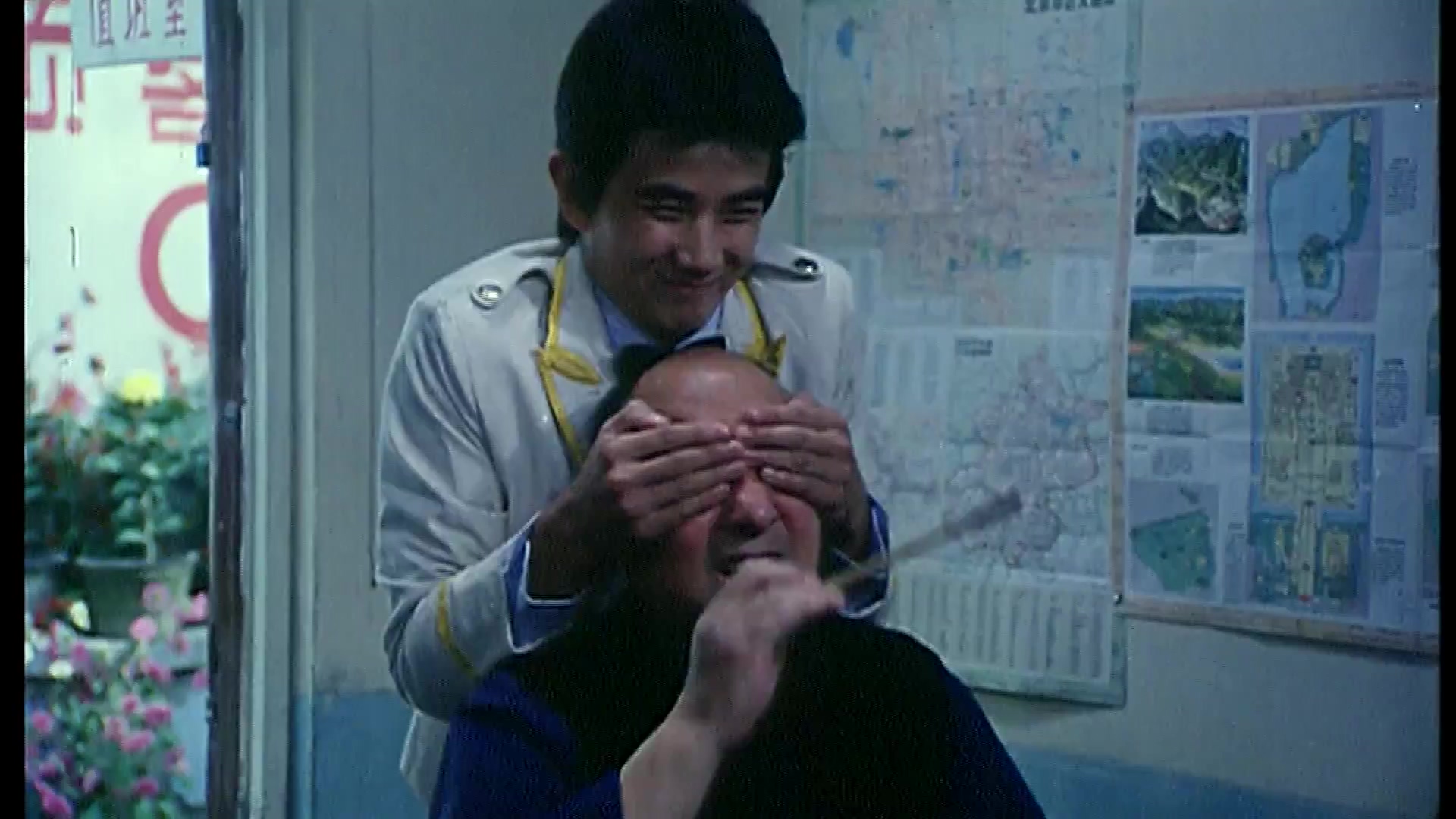二子开店.mp4_20250502_134451.953.jpg