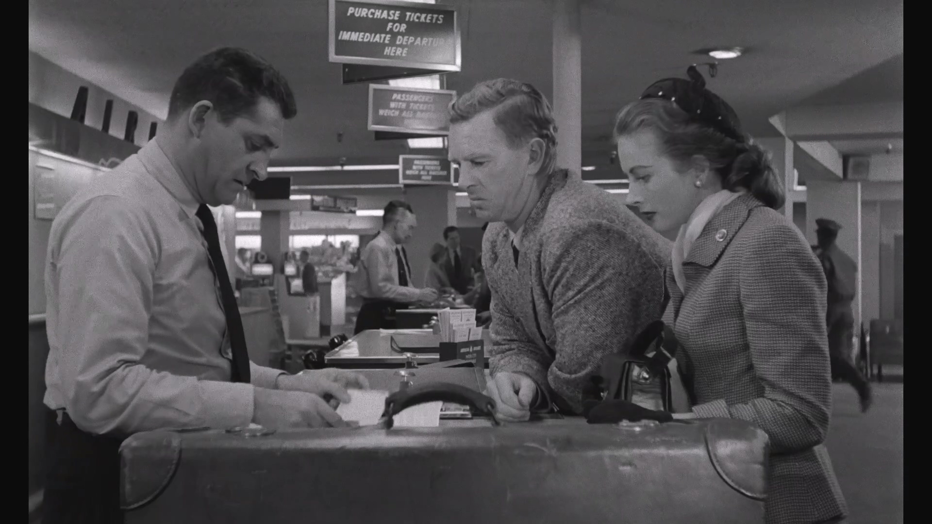 杀手.1956.BD1080p.中文字幕.mp4_20250505_203124.714.jpg