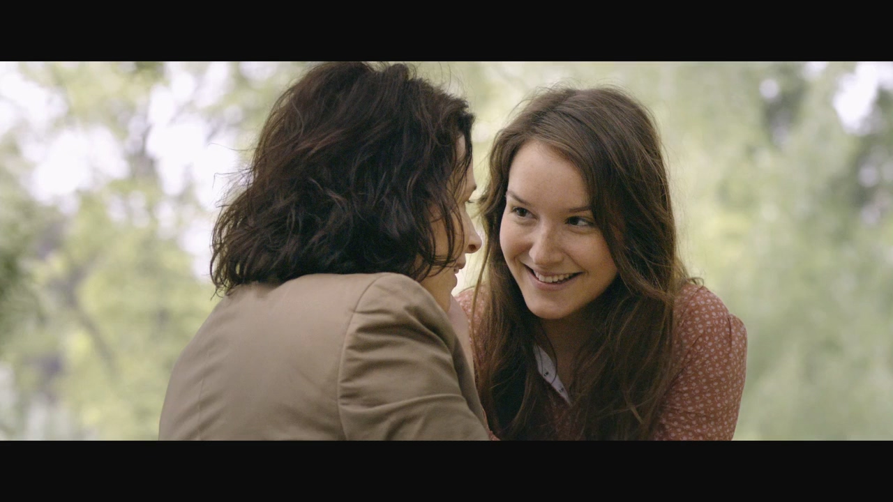[援交少女]Elles.2012.BluRay.720p.x264.AC3-CnSCG[法语中字2.2G].mkv_20250506_200233.572.jpg
