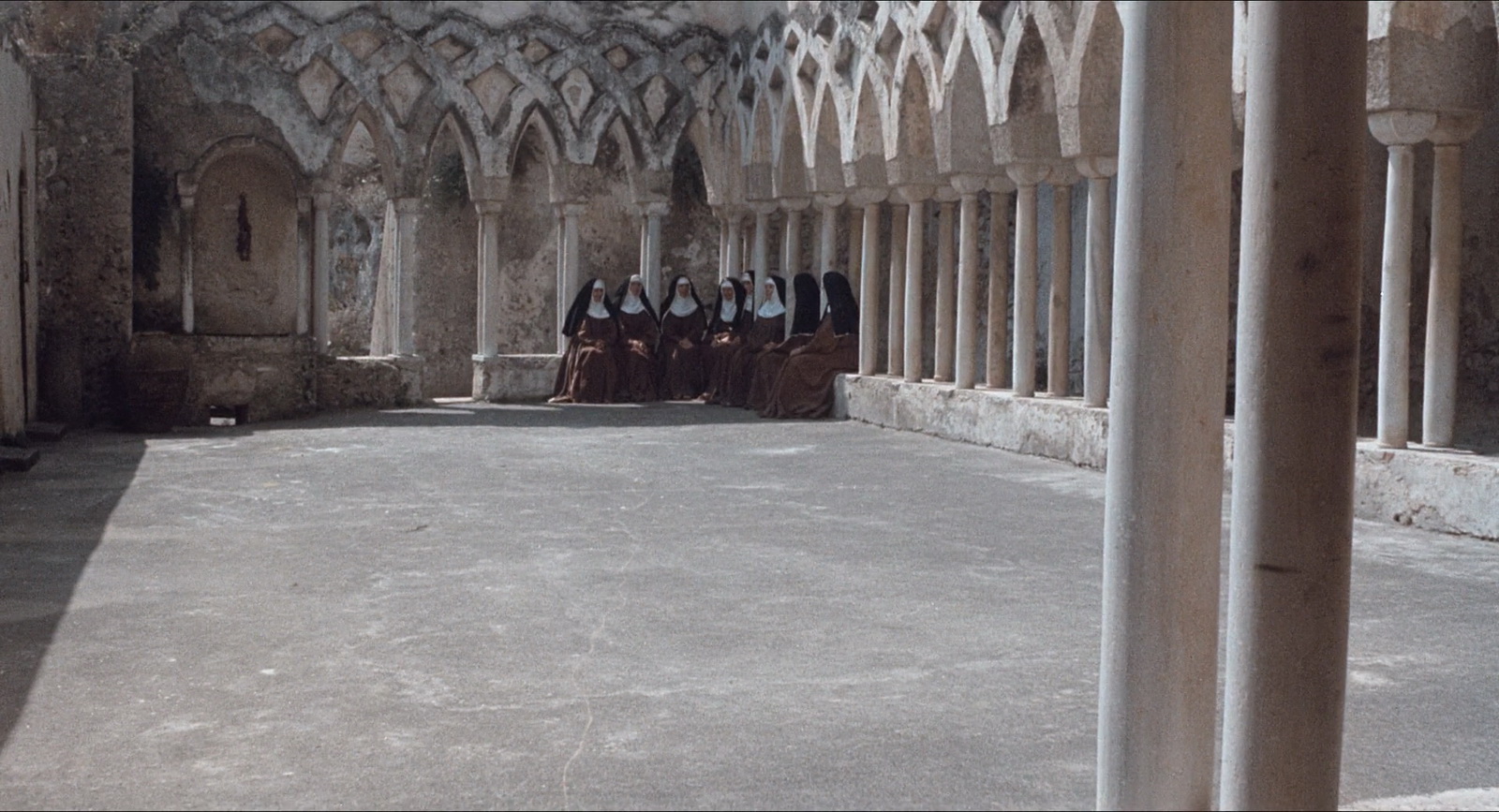 The.Decameron.1971.CC.1080p.BluRay.x264.FLAC.1.0-QuickIO.mkv_20250507_000400.457.jpg
