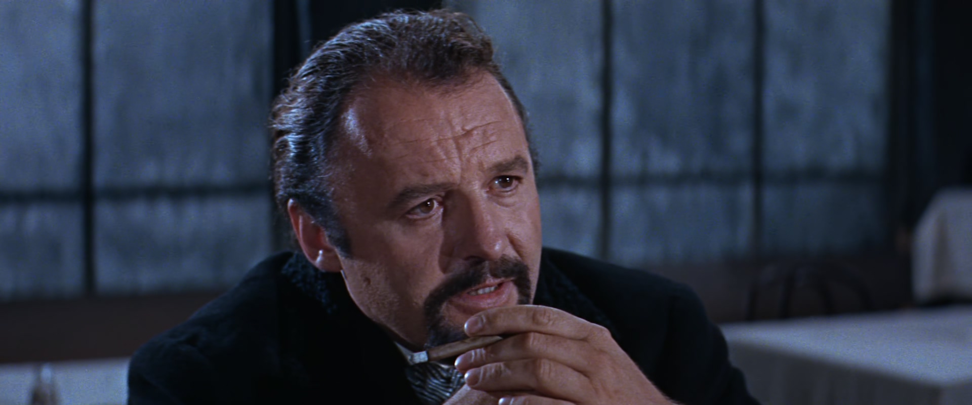 日瓦格医生.Doctor.Zhivago.1965.BluRay.1080p.x265.10bit.4Audio-MiniHD.mkv_2025051.jpg