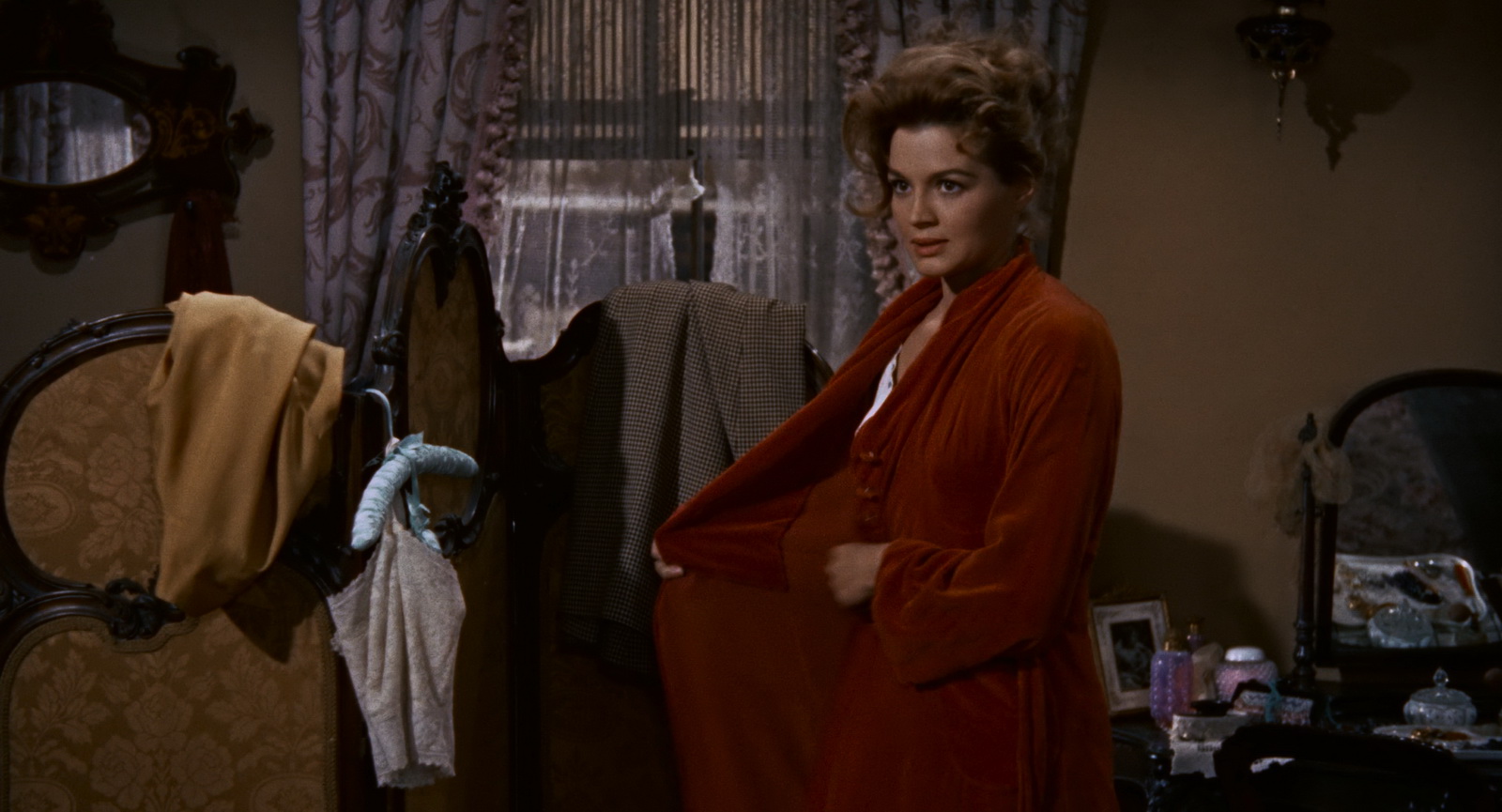Rio.Bravo.1959.BluRay.2160p.DTS-HDMA2.0.HDR.x265.10bit-DreamHD.mkv_20250510_131958.203.jpg