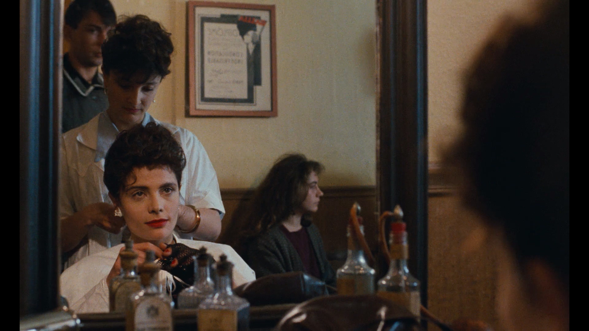 Story.of.Women.1988.BluRay.1080p.AAC.x264-DreamHD.mp4_20250511_164343.794.jpg