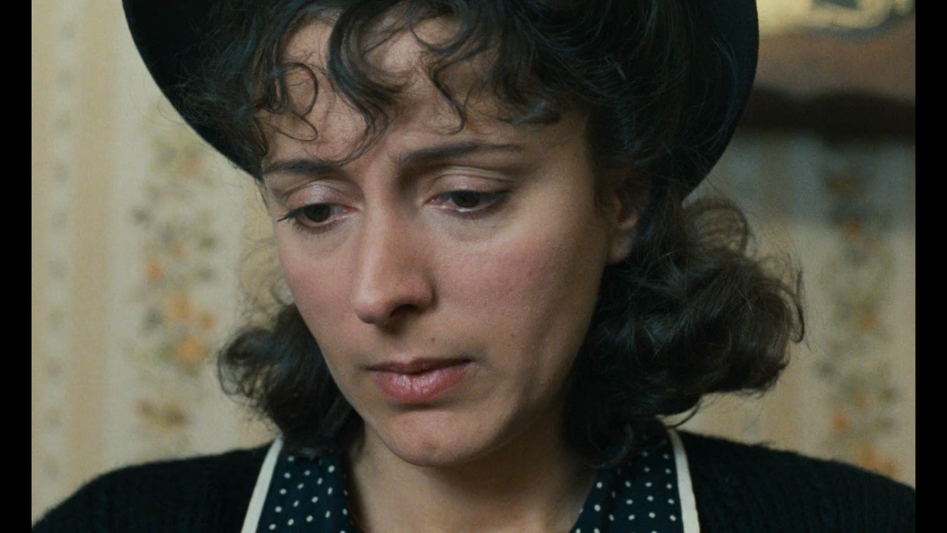 Story.of.Women.1988.BluRay.1080p.AAC.x264-DreamHD.mp4_20250511_164458.473.jpg