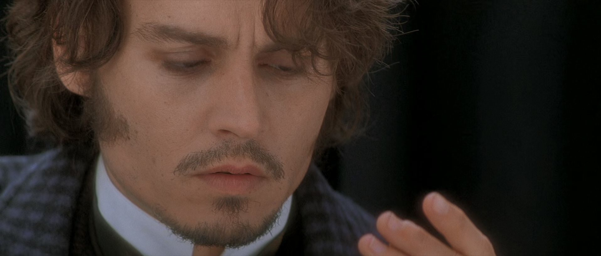 From.Hell.2001.1080p.BluRay.x265-RARBG.mp4_20250513_102833.175.jpg