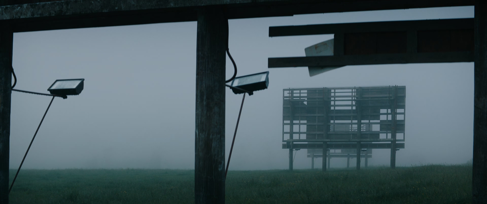 Thrree.Billboarrds.Outside.Ebbing.Missoruri.2017.BluRay.1080p.x265.10bit.国英双.jpg