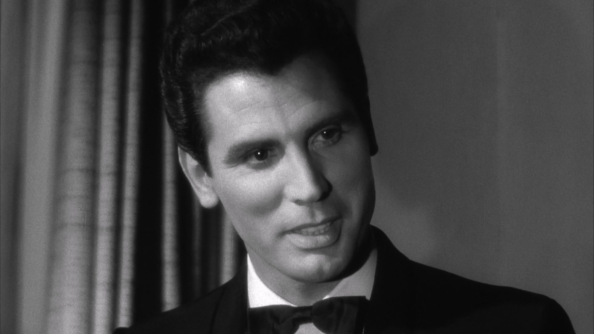 The.Naked.Kiss.1964.CC.BluRay.1080p.DTS-HD.MA1.0.x265.10bit-ALT.mkv_20250524_001.jpg