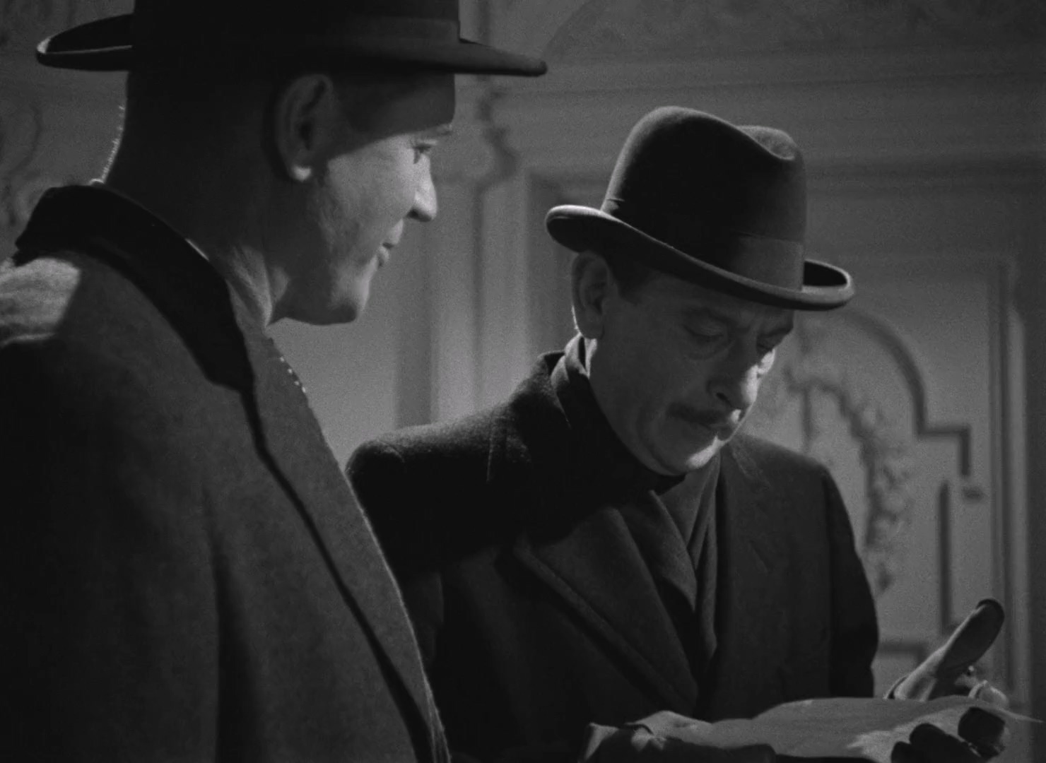 Ivy.1947.1080p.BluRay.x264.AAC-[YTS.MX]-bylh.mkv_20250524_012014.607.jpg