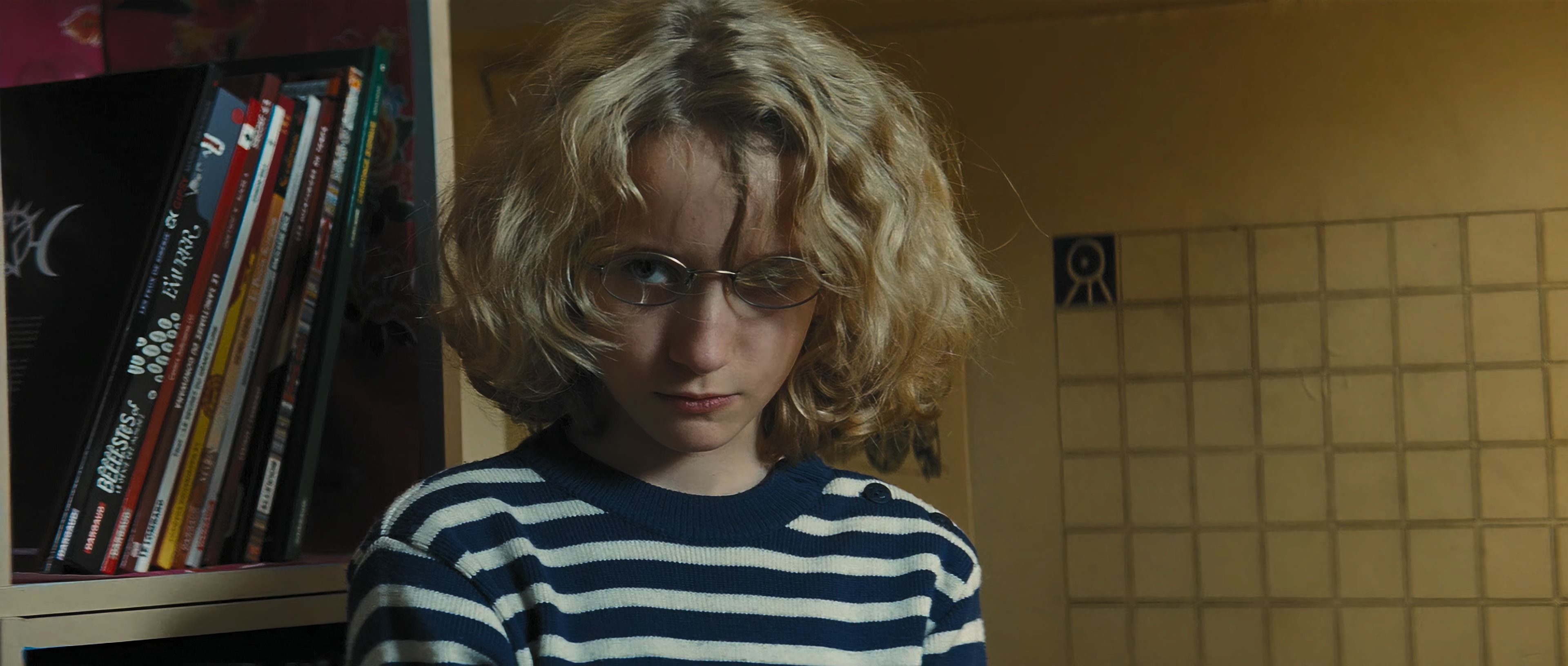 The.Hedgehog.2009.2160p.WEB-DL.H265.HDR.AAC-DreamHD.mp4_20250526_231102.279.jpg
