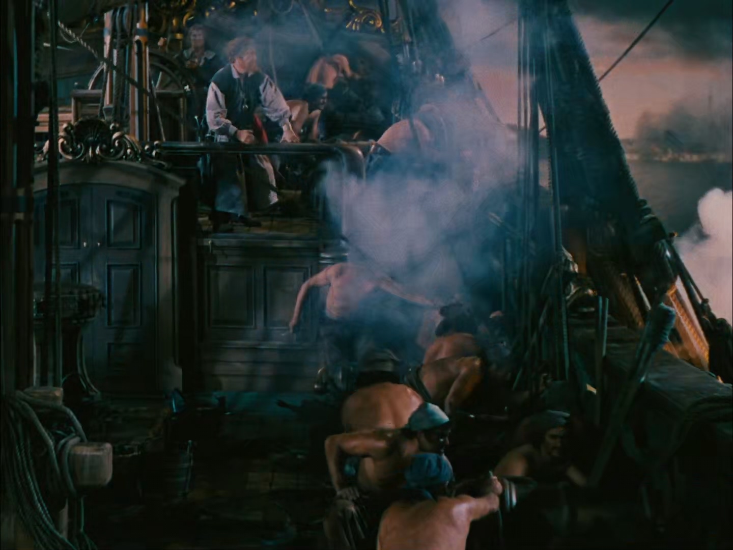 黑天鹅号的覆灭.1080p.x265.10bit.国英双语.mkv_20250603_161816.069.jpg