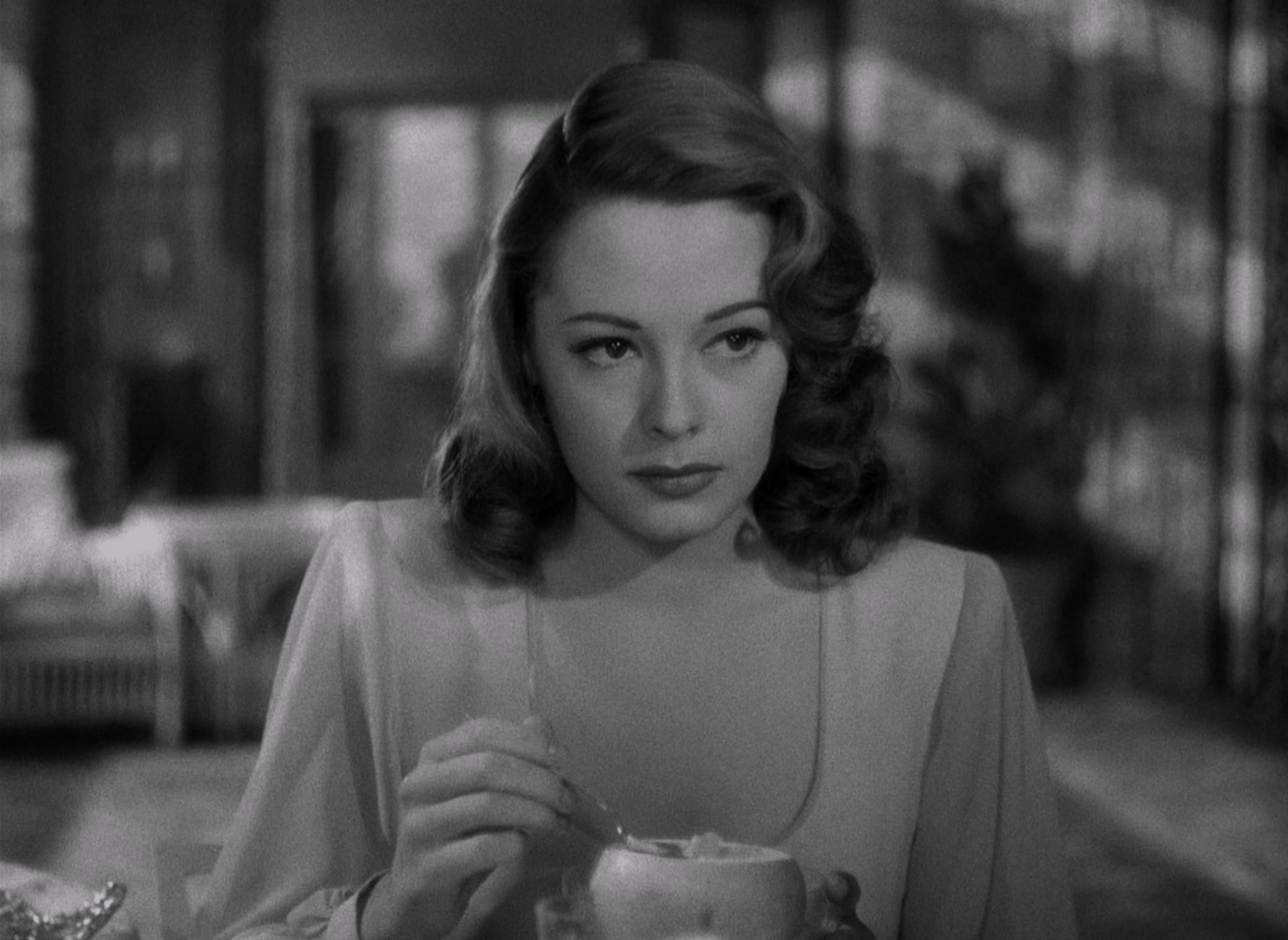 Out.of.the.Past.1947.1080p.BluRay.x265.10bit.FLAC.2.0-SONYHD.mkv_20250604_233105.503.jpg