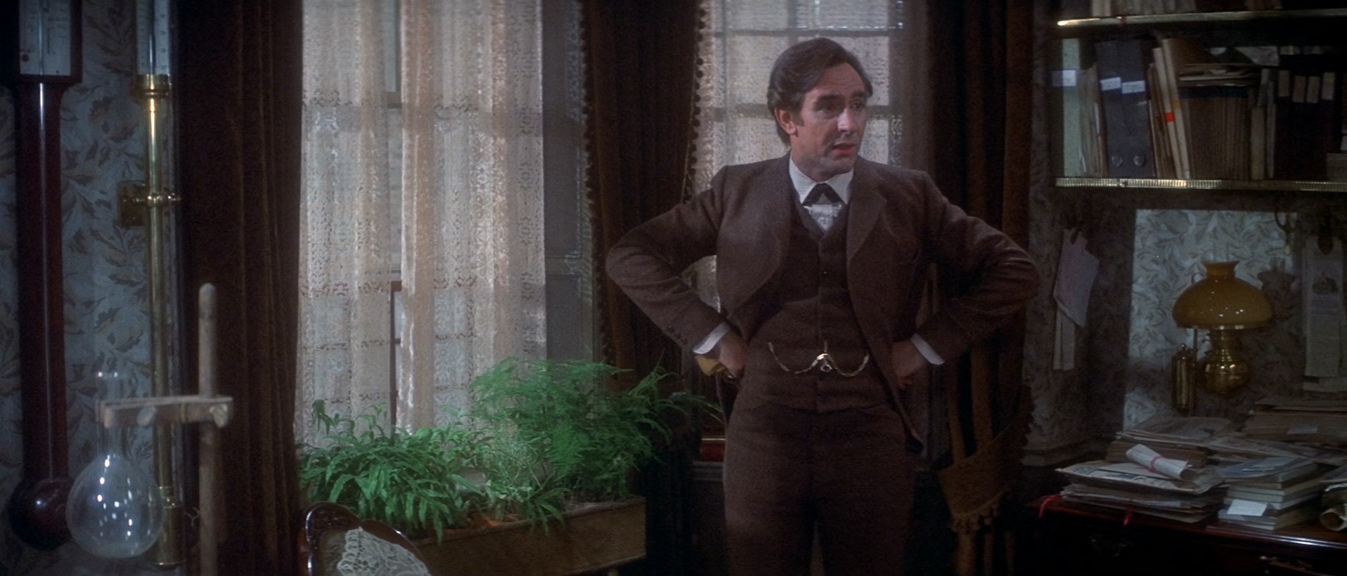 The.Private.Life.of.Sherlock.Holmes.1970.1080p.BluRay.x265.10bit.DTS-QuickIO.mkv.jpg