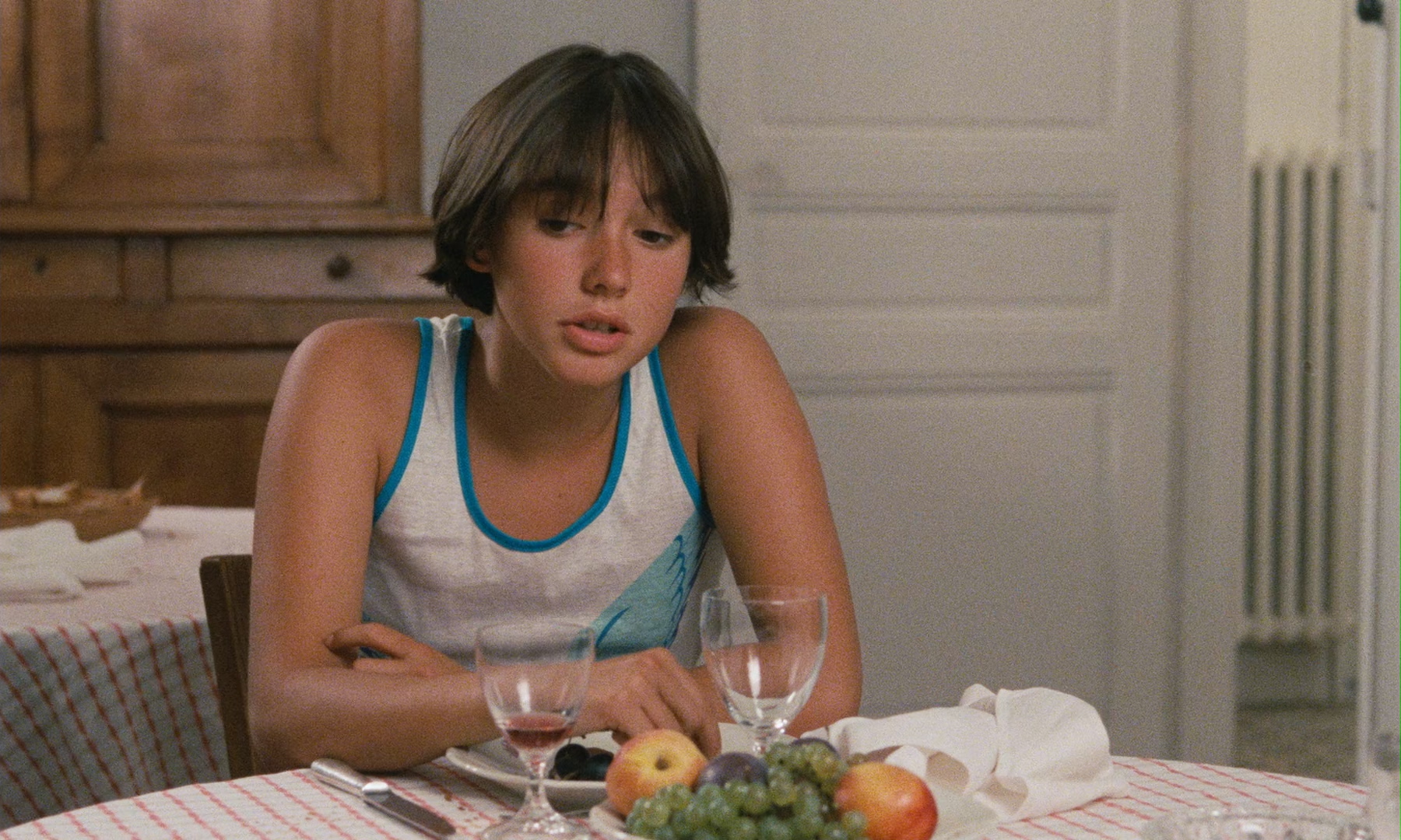 Pauline.at.the.Beach.1983.BluRay.1080p.LPCM.1.0.x265.10bit-DreamHD.mkv_20250613_.jpg