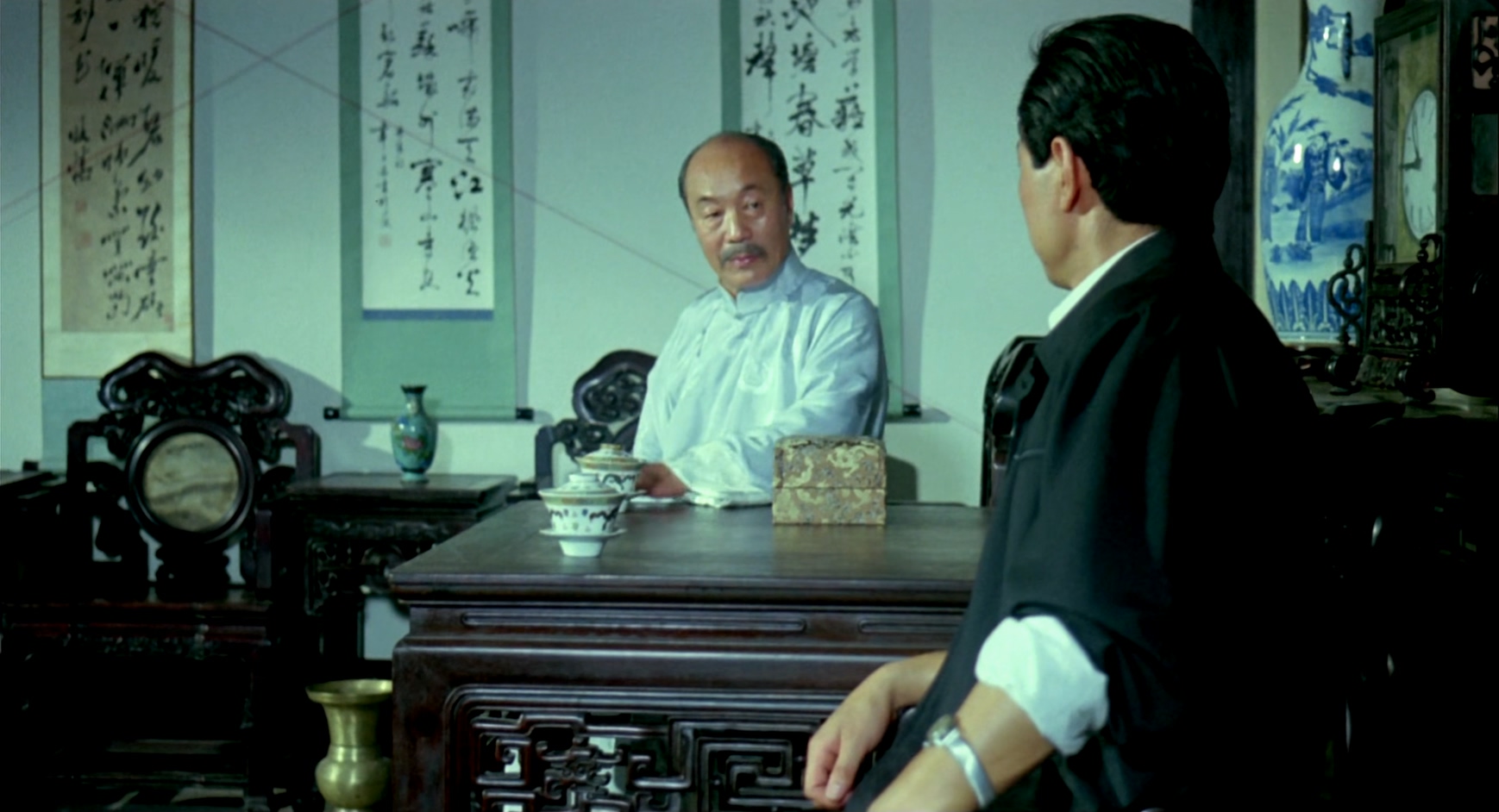 禁烟枪手.mkv_20250614_103818.579.jpg