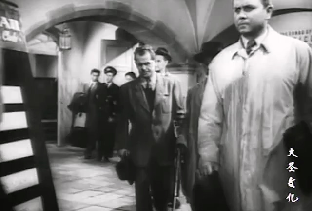 绑架.Kidnapped.1953.DVD.X264.AAC.HALFCD.mkv(0：-)-00(-).mkv_20250617_181200.875.jpg