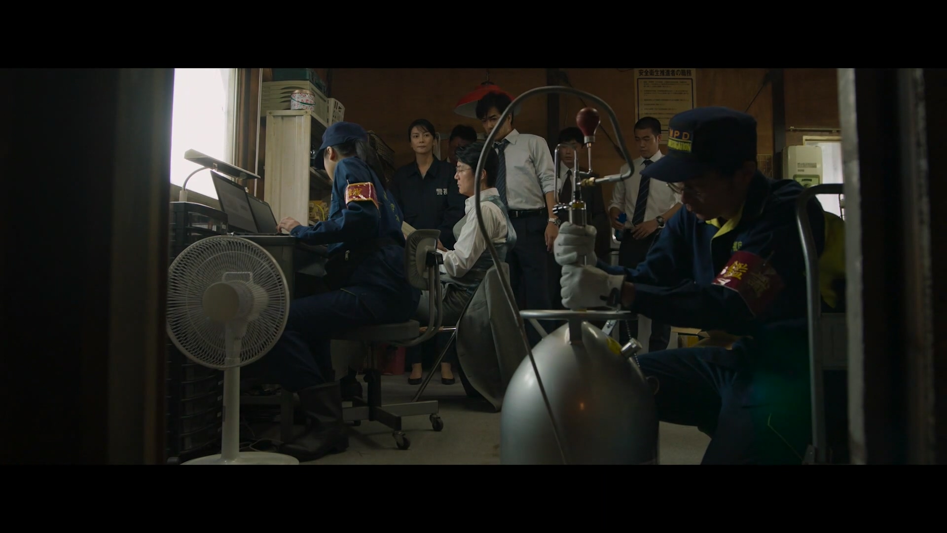 沉默的巡游.Silent.Parade.2022.HD1080P.繁体中字TREX.mp4_20250618_081300.304.jpg