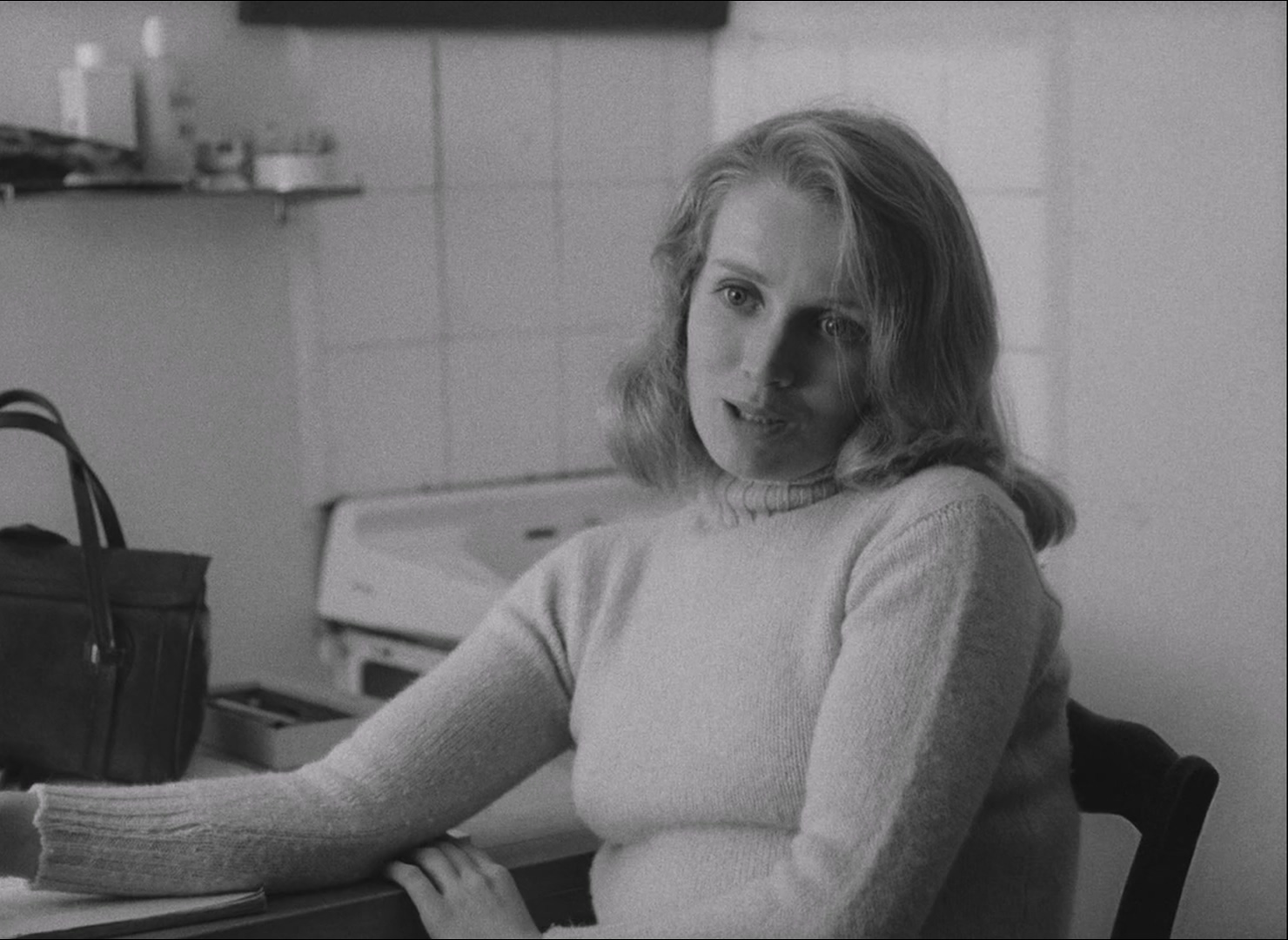 My.Night.at.Mauds.1969.CC.1080p.BluRay.x264.FLAC.1.0-SONYHD.mkv_20250615_215613.803.jpg