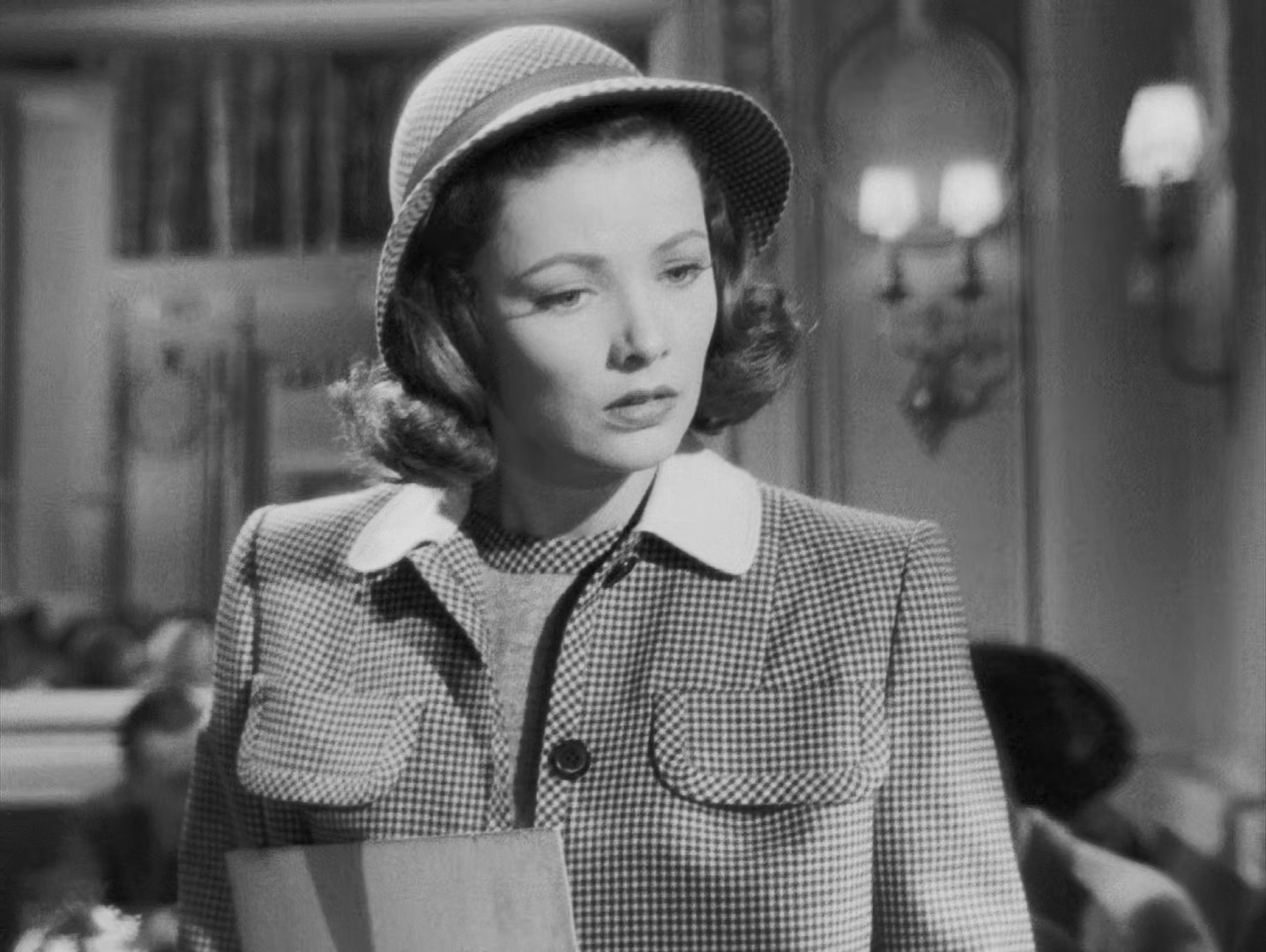 Laura.1944.1080p.BluRay.x265-RARBG.mp4_20250624_073208.903.jpg