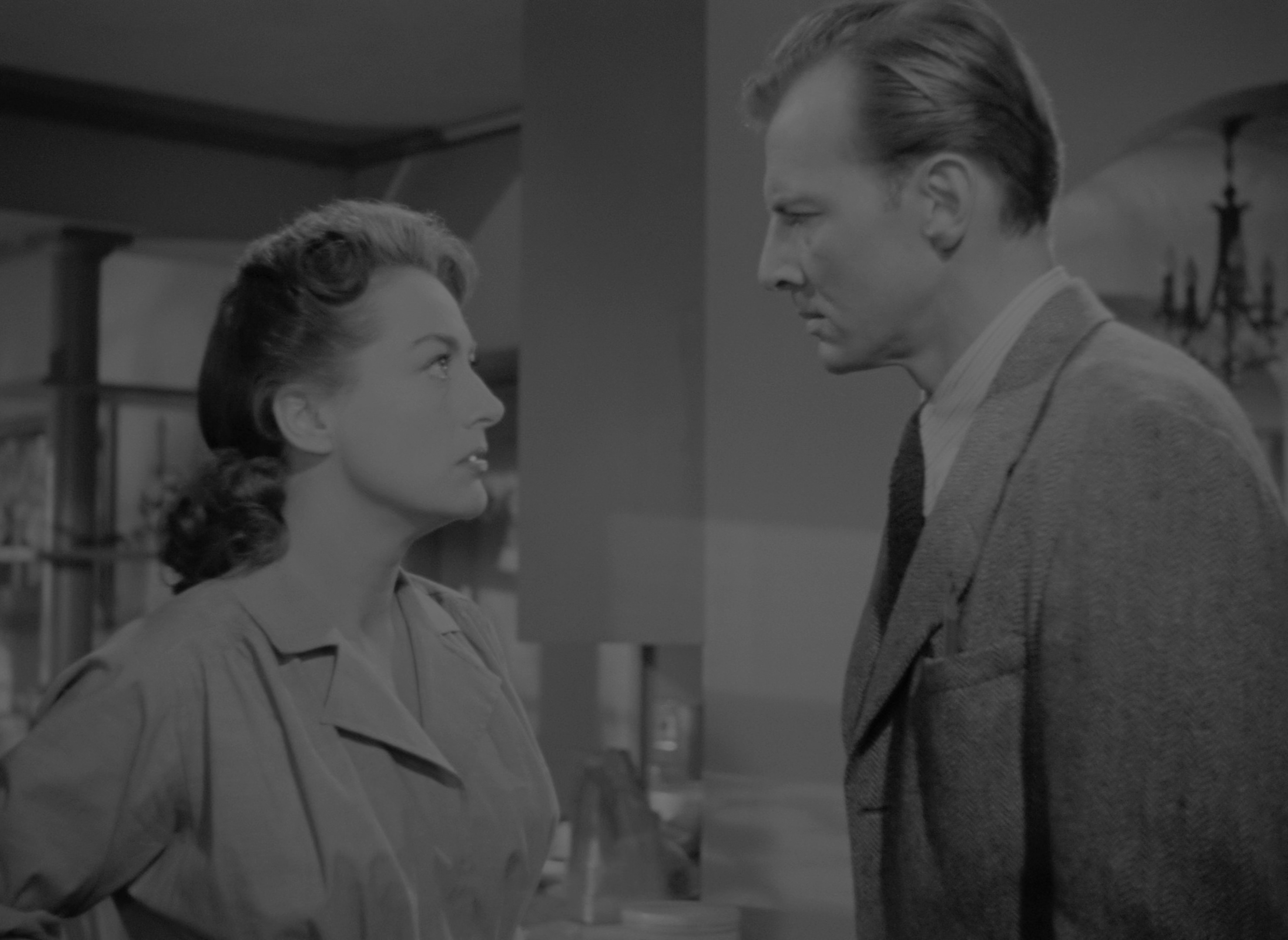 Mildred.Pierce.1945.2160p.UHD.BluRay.x265.10bit.HDR.LPCM.1.0-RARBG.mkv_20250624_.jpg