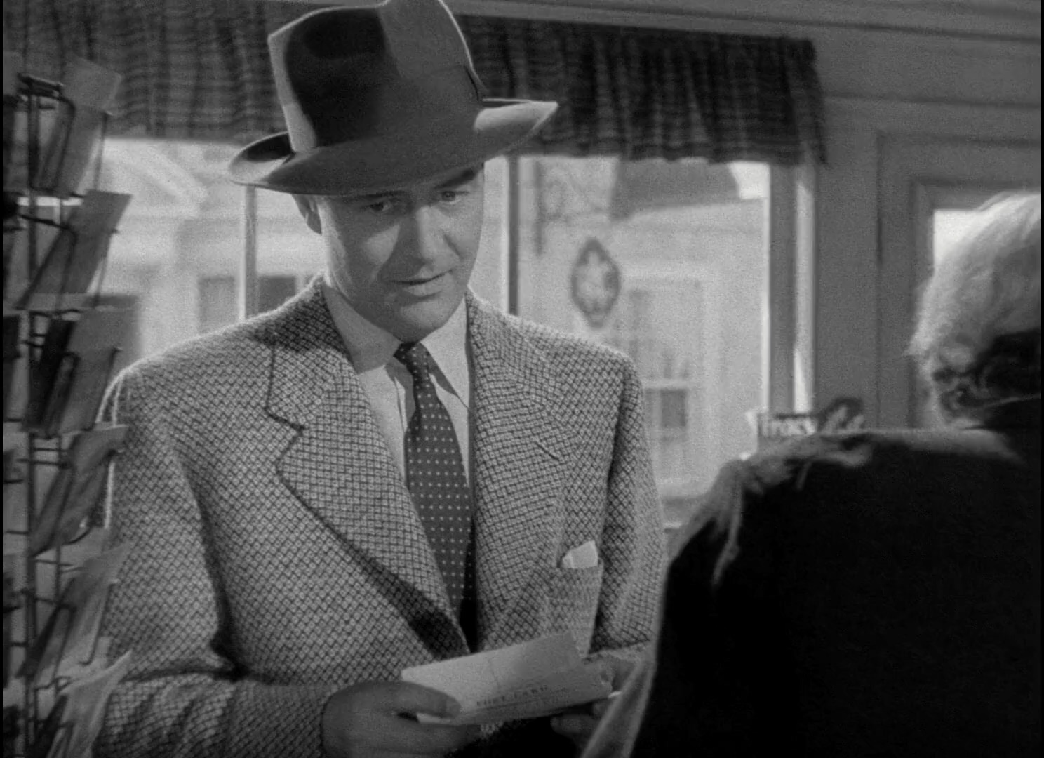 The.Uninvited.1944.1080p.BluRay.H264.AAC-RARBG-bylh.mkv_20250625_152758.684.jpg
