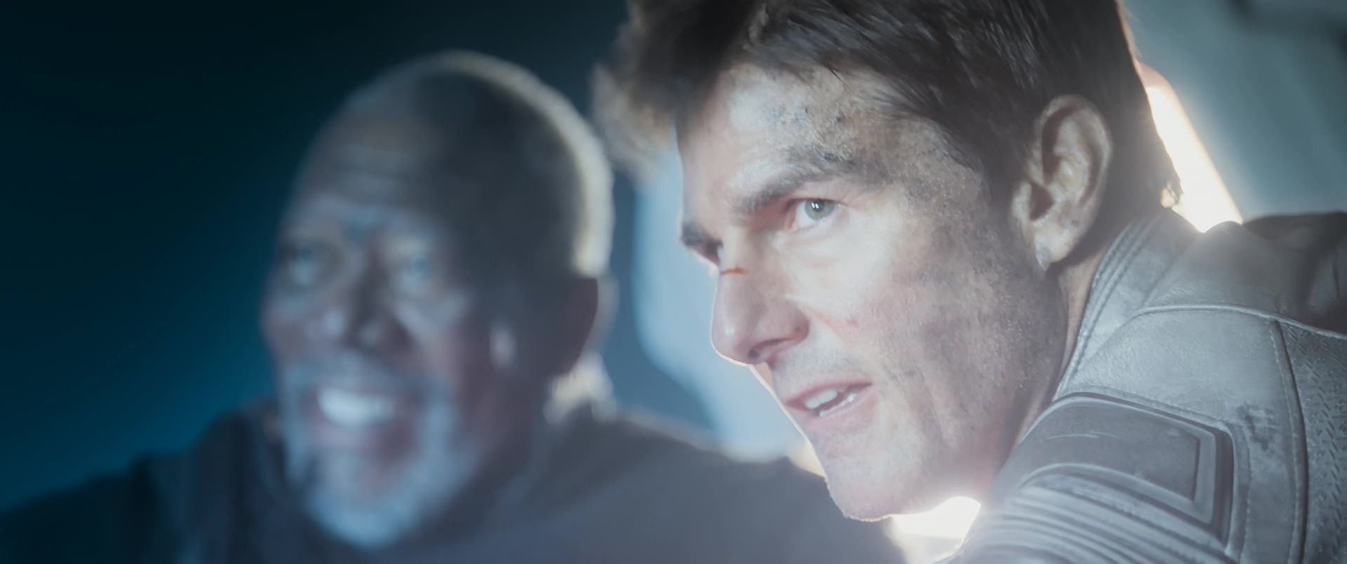 遗落战境.Oblivion.2013.2Audio.CN.mkv_20250702_005745.410.jpg
