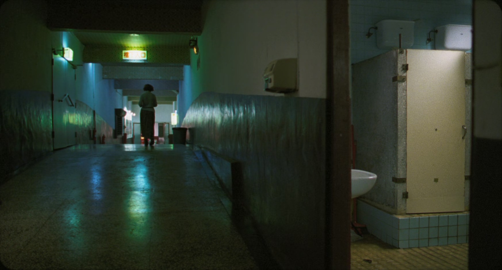 不散Goodbye.Dragon.Inn.2003.CHINESE.1080p.BluRay.x265-VXT.mkv_20250703_103635.450.jpg