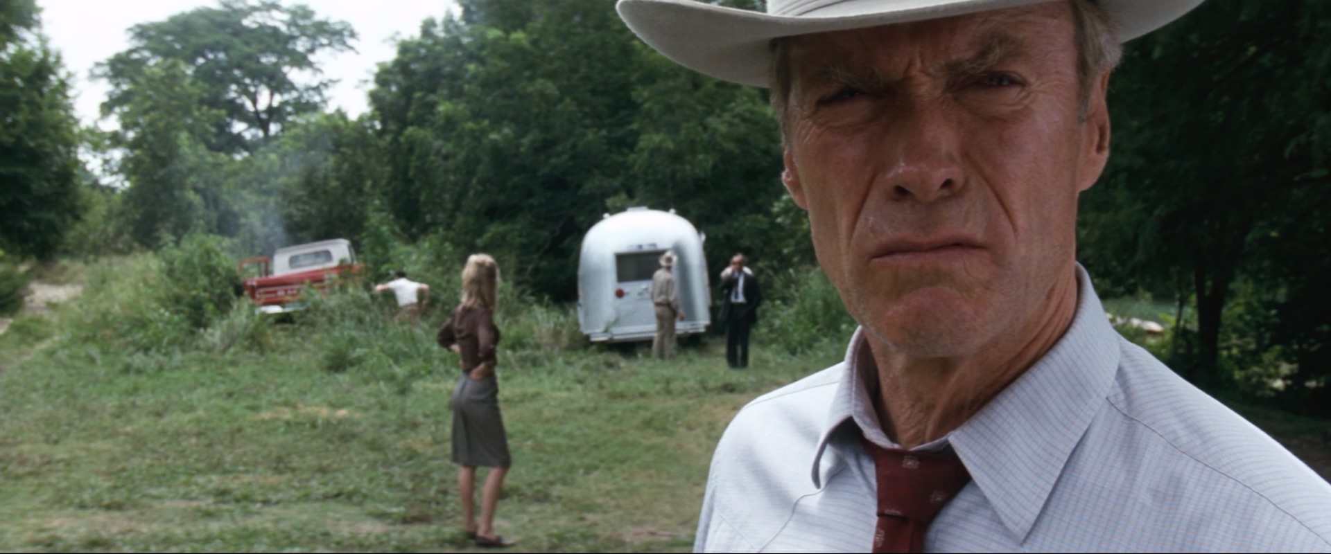 A.Perfect.World.1993.1080p.BluRay.x265.10bit.DTS.2Audio-SONYHD.mkv_20250704_221109.096.jpg