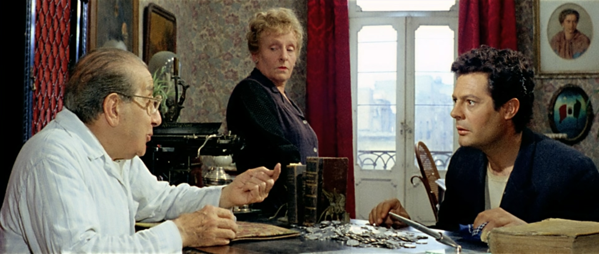 Yesterday.Today.and.Tomorrow.1963.BluRay.1080p.TrueHD.1.0.x265.10bit-ALT.mkv_202.jpg