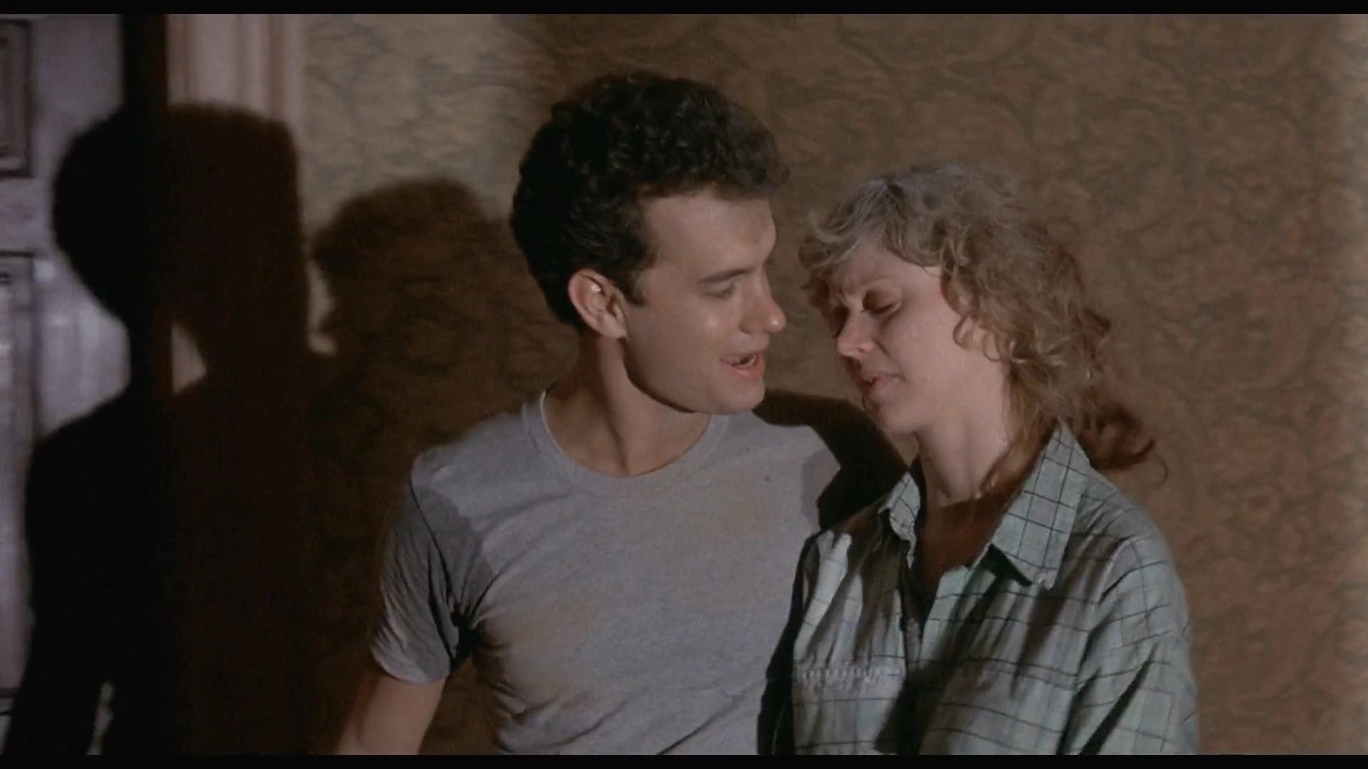 钱坑.The.Money.Pit.1986.2Audio.CN.mkv_20250706_155704.109.jpg