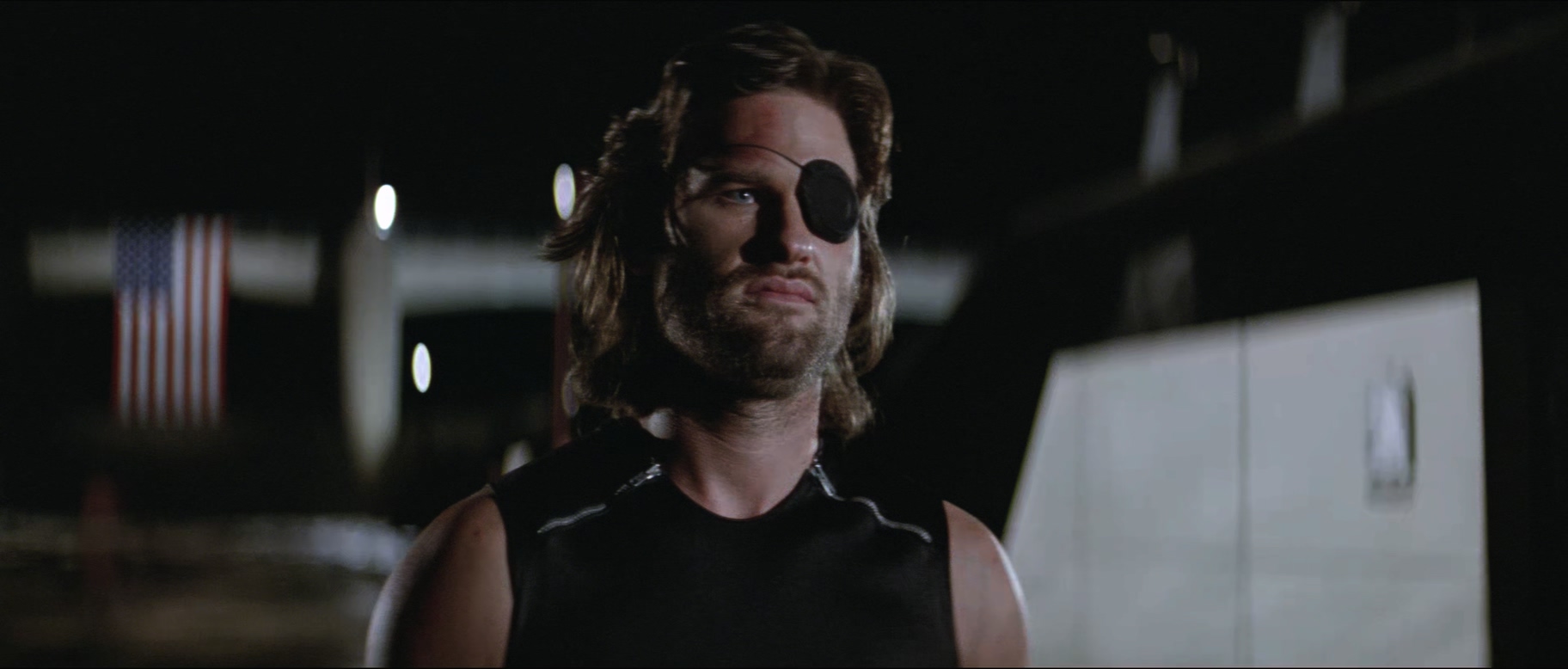 【纽约大逃亡】Escape.from.New.York.1981.BluRay.2160p.x265.国英双语.mkv_20250723_.jpg