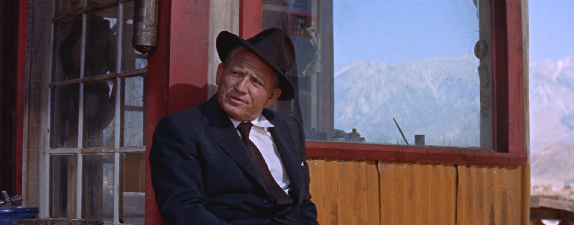 Bad.Day.At.Black.Rock.1955.1080p.BluRay.x265-RARBG-bylh.mkv_20250721_132317.649.jpg