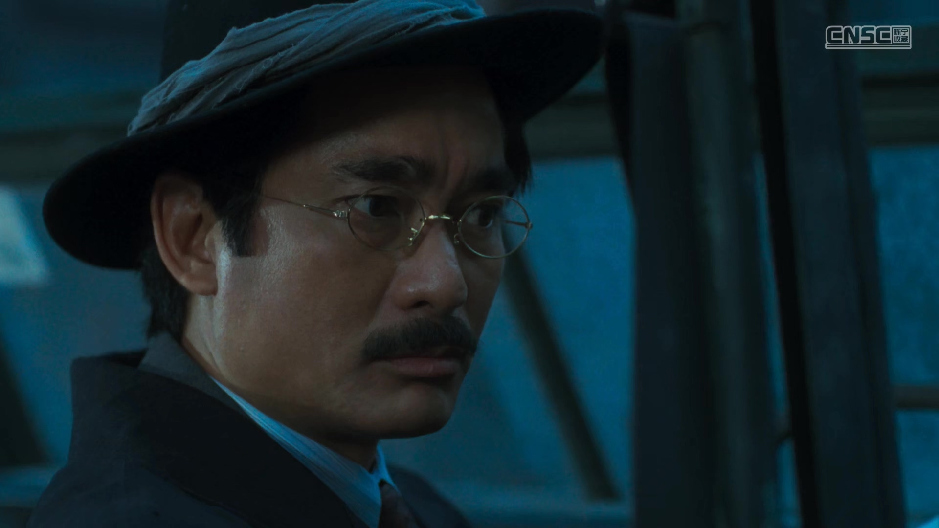 现代豪侠传.1993.2Audio.CN.mkv_20250725_102122.348.jpg
