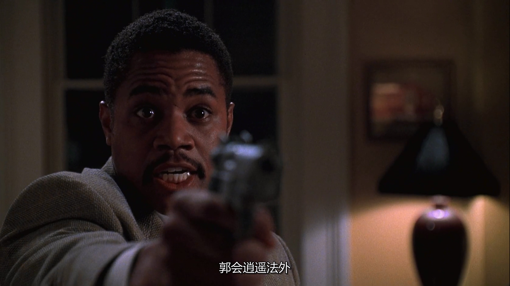 1998.乌鸦谋杀案(满屏版101分钟).1080P.国英中字.mkv_20250729_013500.293.jpg