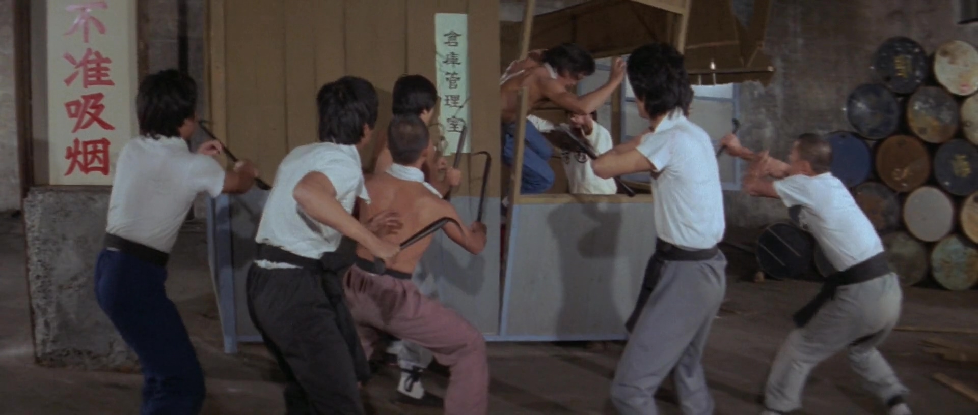 上海十三太保.1984.CN.mkv_20250731_101941.046.jpg
