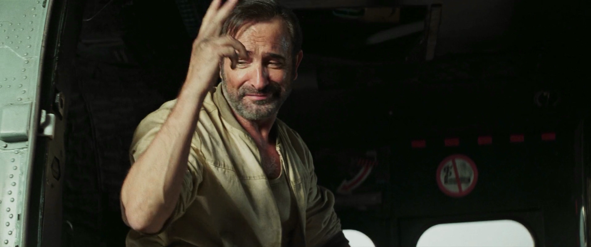 2021.OSS117之非洲谍影(116分钟).1080P.法语中字.mkv_20250731_005456.237.jpg
