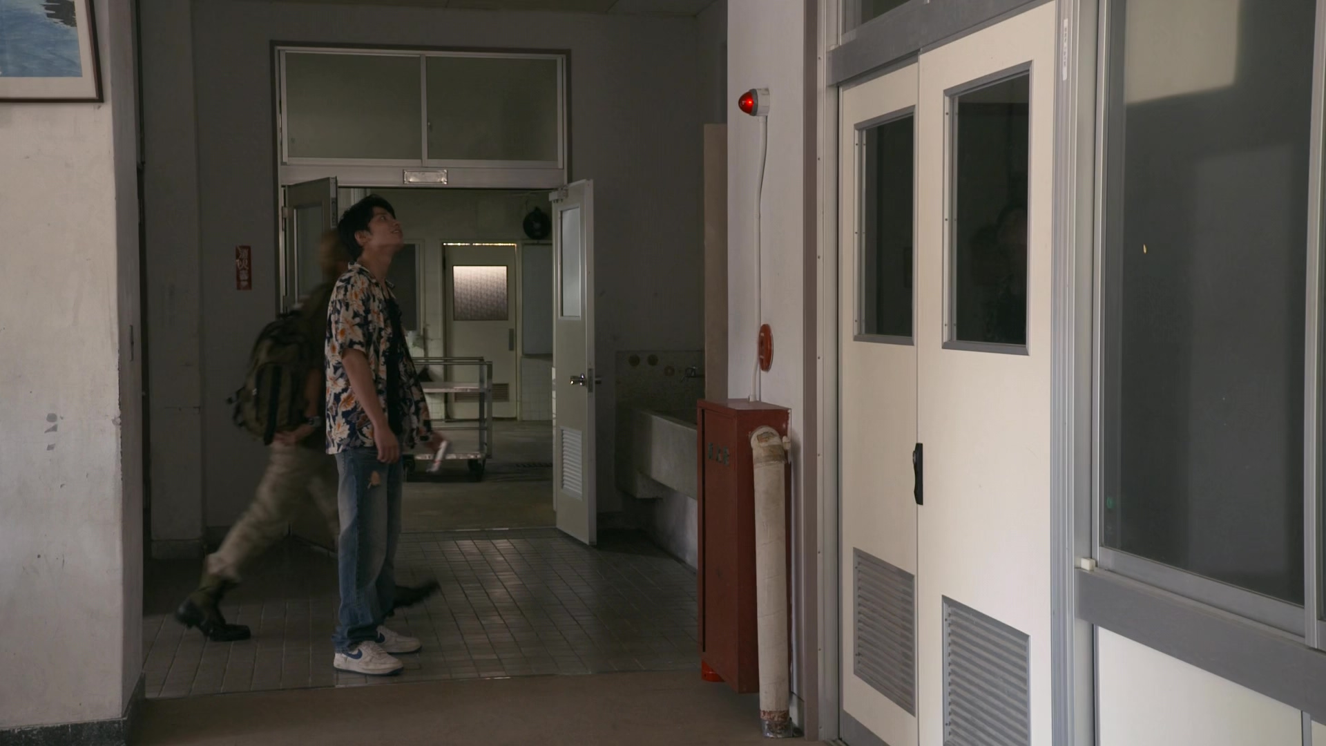 学校怪谈 言灵的诅咒.2014.CN.mkv_20250731_133340.737.jpg