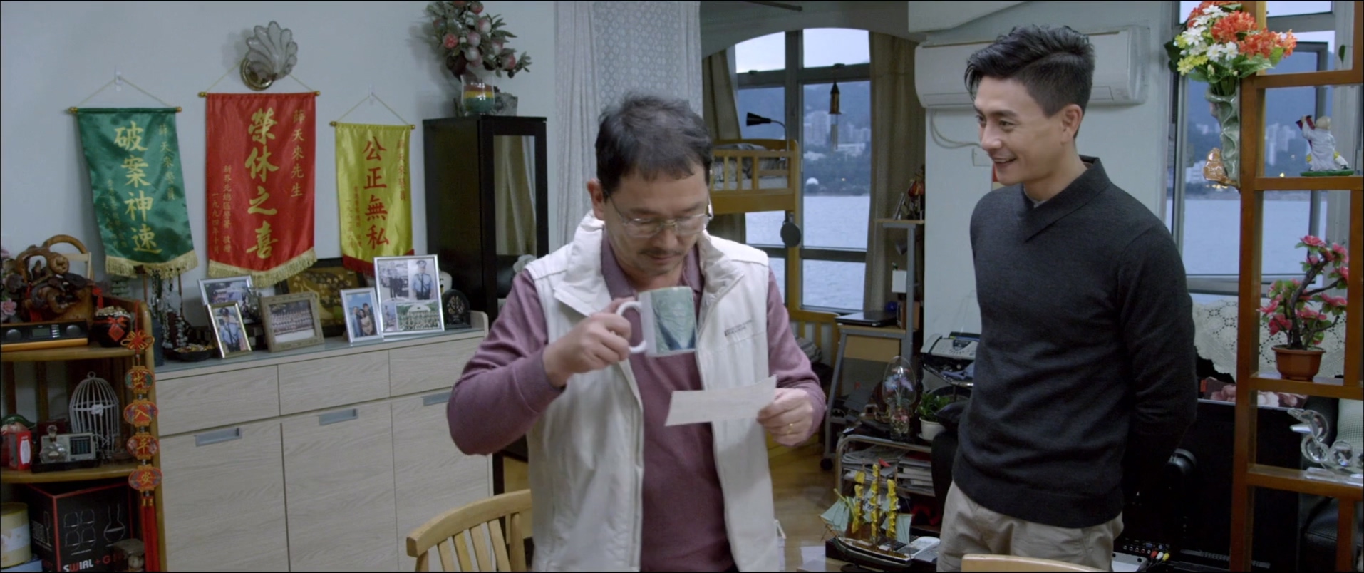 男人不可以穷Golden.Brother.2014.CHINESE.1080p.BluRay.H264.AAC-VXT.mkv_20250812_0.jpg