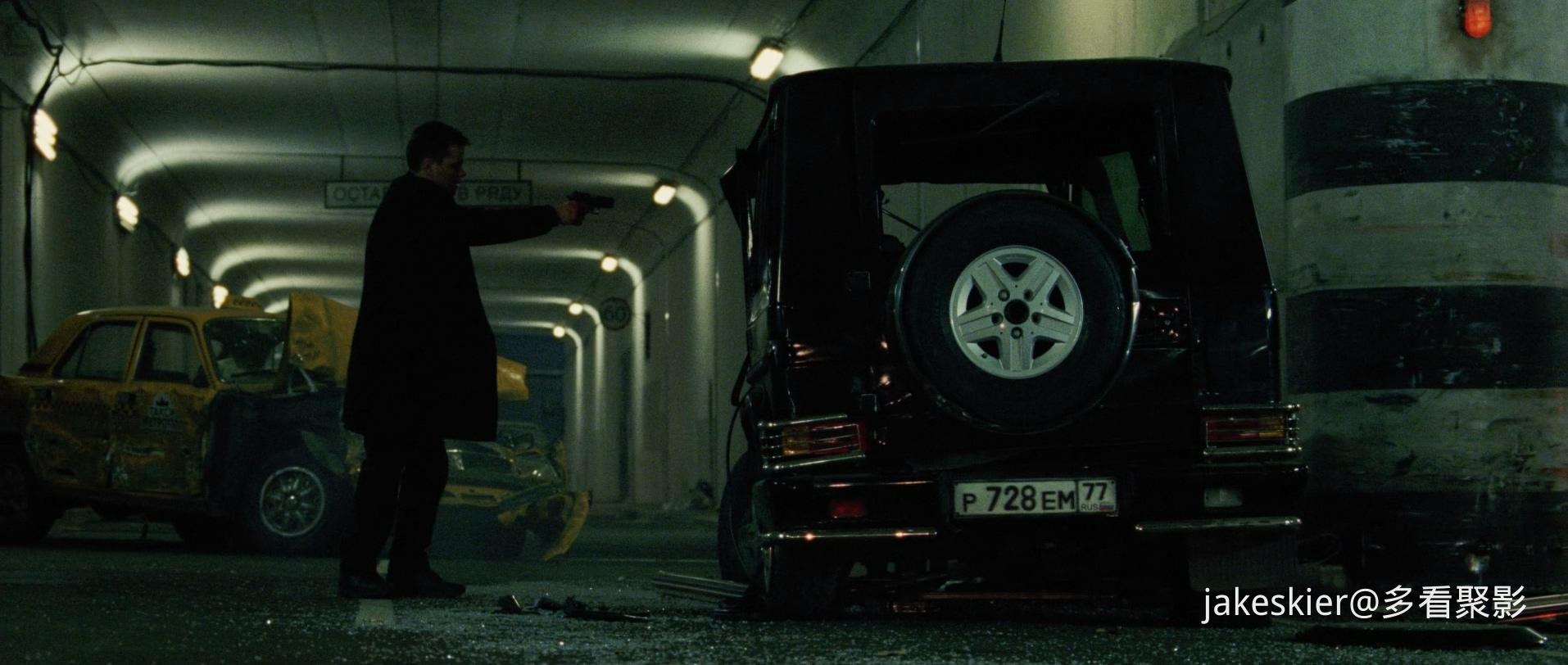 2004.谍影重重2：伯恩的霸权(109分钟).1080P.长译上译粤英导特效对应上字.mkv_2025082.jpg
