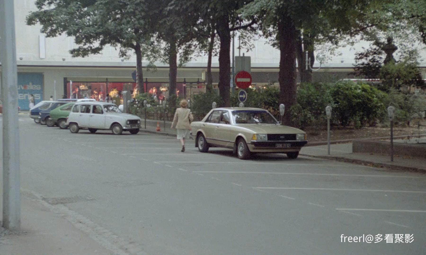 女侦探.La.Femme.Flic.1980.1080p.BluRay.x264.AAC.国英双语中字.mkv_20250906_220913.114.jpg