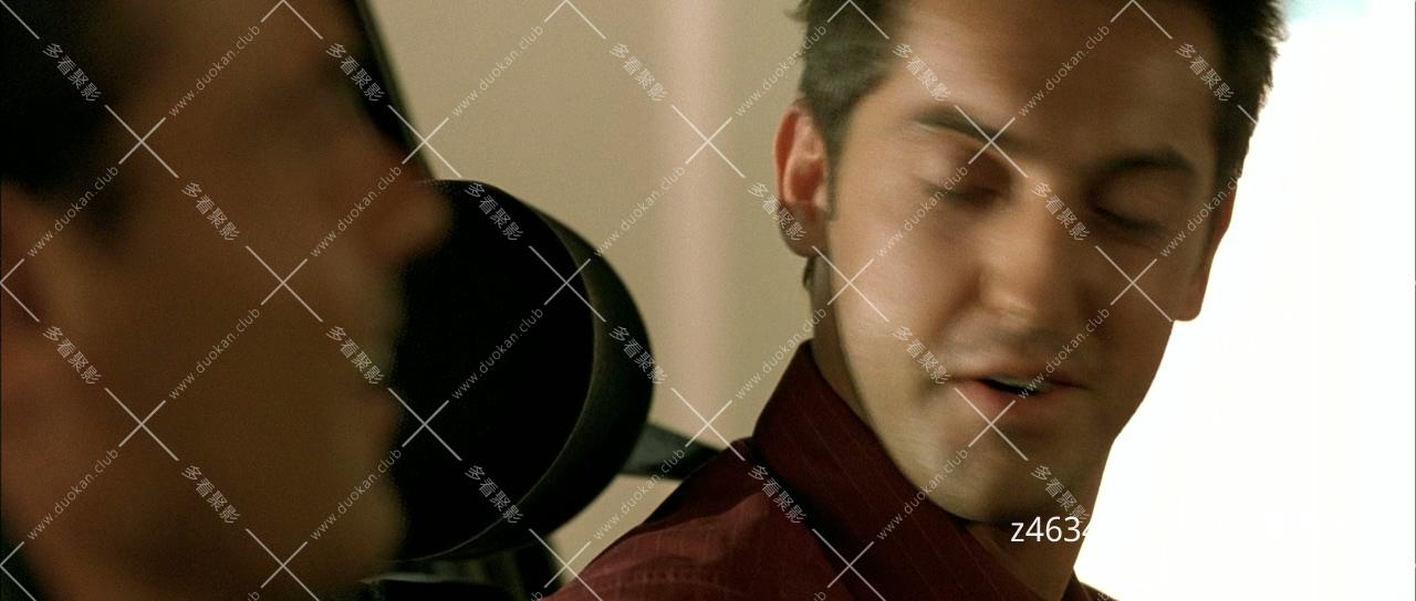 的士速递2,Taxi.2.2000.720p.BluRay.x264.DTS.AC3.2Audio-HDWinG,国英双语 (1).mkv_20.jpg