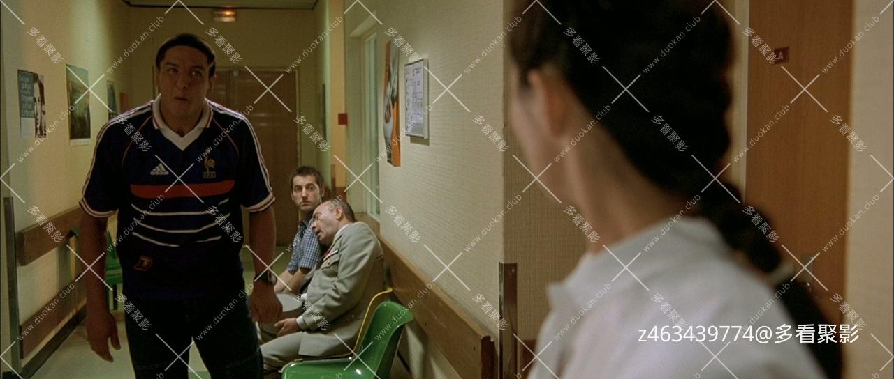 的士速递2,Taxi.2.2000.720p.BluRay.x264.DTS.AC3.2Audio-HDWinG,国英双语 (1).mkv_20.jpg