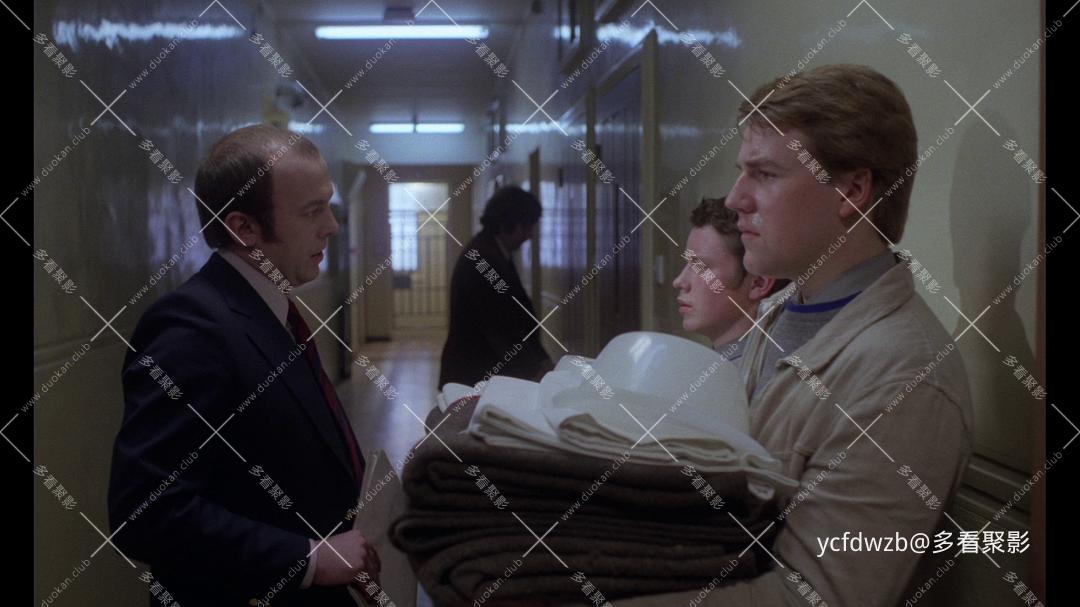 p2559419571.jpg p2559419571.jpg