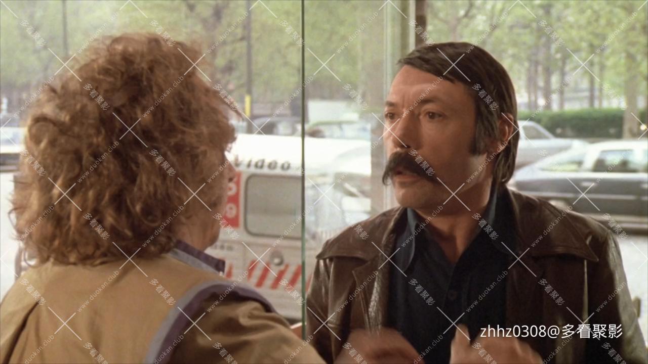 伞中情 Le coup du parapluie (1980).mkv_20260128_152513131.jpg