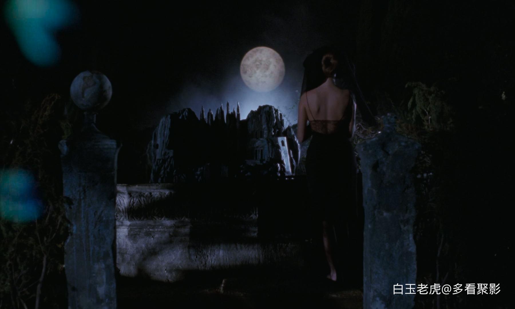 魔诫坟场.Cemetery.Man.1994.1080p.UHD.BluRay.HDR.DoVi.x265. Atmos.TrueHD.7.1.6Aud.jpg