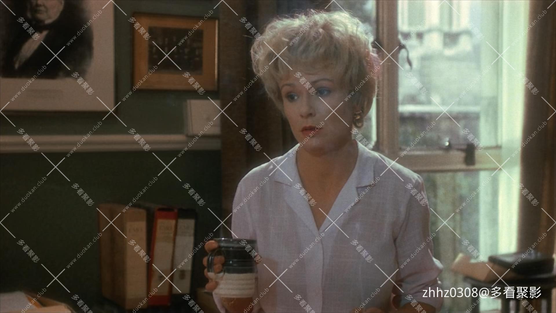 凡夫俗女 Educating.Rita.1983.BluRay.1080p.x265.10bit.国英双语.mkv_20260413_063706367.jpg