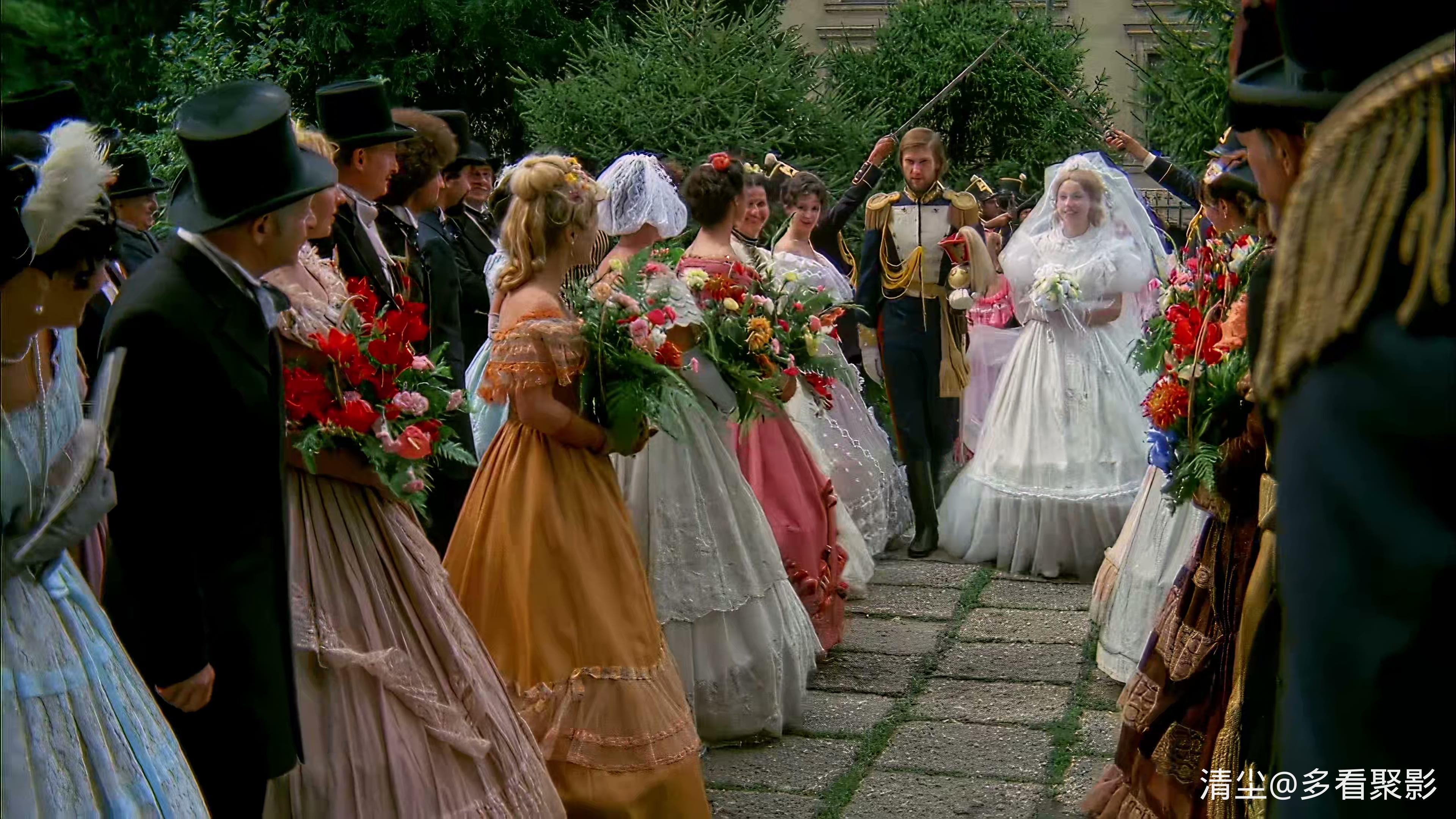 1982 黄玫瑰 Trandafirul galben.mp4_20260419_160101.955.jpg