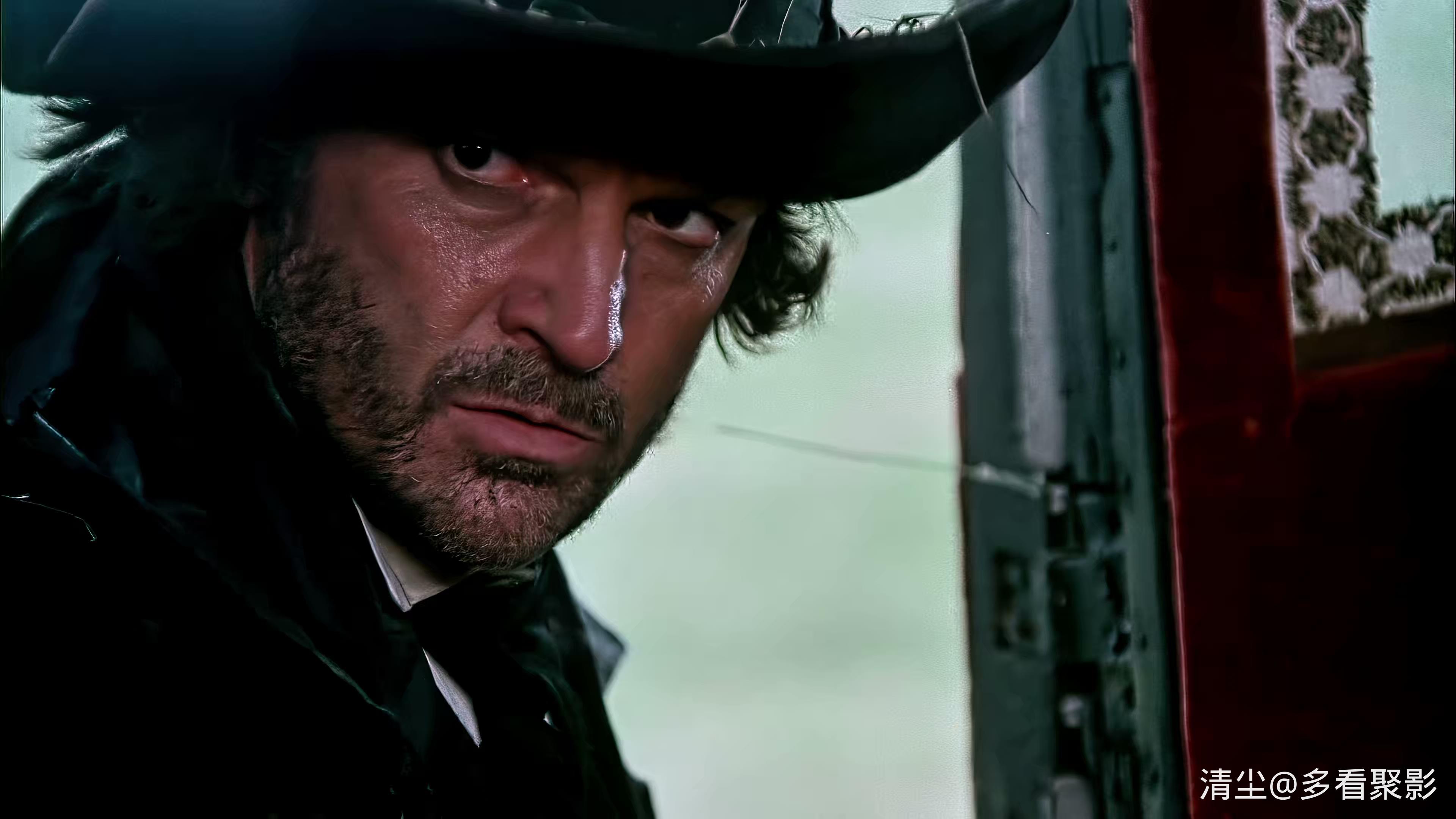 1986 蓝宝石项链 Colierul de turcoaze.mp4_20260423_164124.249.jpg